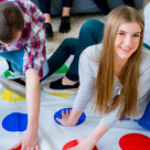 Jocurile copilăriei: 4 jocuri de care te poți bucura și ca adult