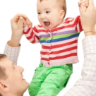 Suuuper amuzant: 9 clipuri cu tatici si bebei la care vei rade cu lacrimi!