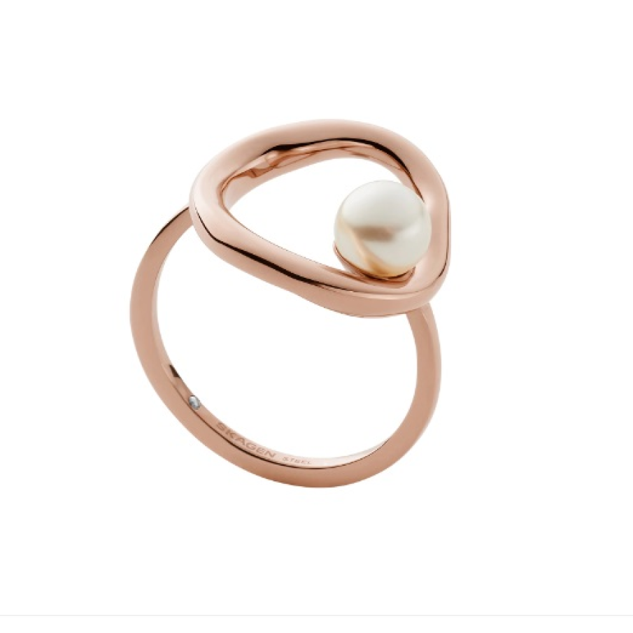 Inel auriu modern, cu o formă aerodinamică, confecționat din oțel inoxidabil și decorat cu perla sintetică