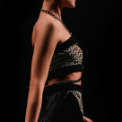 Seturile vestimentare se poartă din nou! 10 seturi seducătoare formate din top și fustă