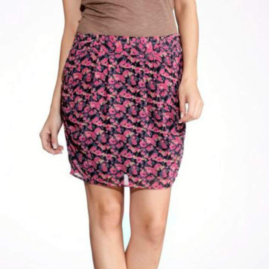 Fusta cu imprimeu scurta