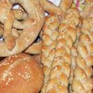 Covrigi cu susan si paine de casa