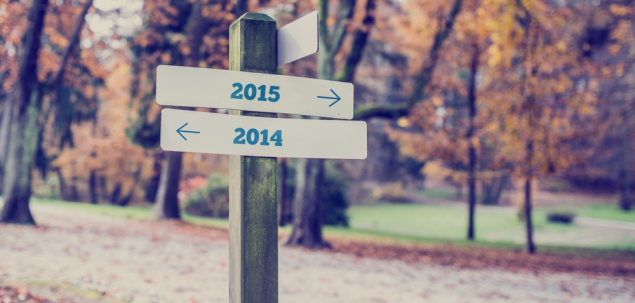 Te intalnesti cu o ocazie unica in viata: poti alege sa te intorci inapoi in anul 2014 si sa schimbi tot ceea ce crezi ca nu ai facut bine, sau poti alege sa mergi mai departe si sa vezi ce surprize ti-a pregatit anul 2015. Ce alegi?