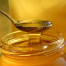 Mierea pentru copii: Beneficii sanatoase aduse celor mici