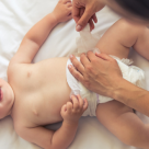 5 greseli pe care le fac mamicile incepatoare cand schimba scutece 