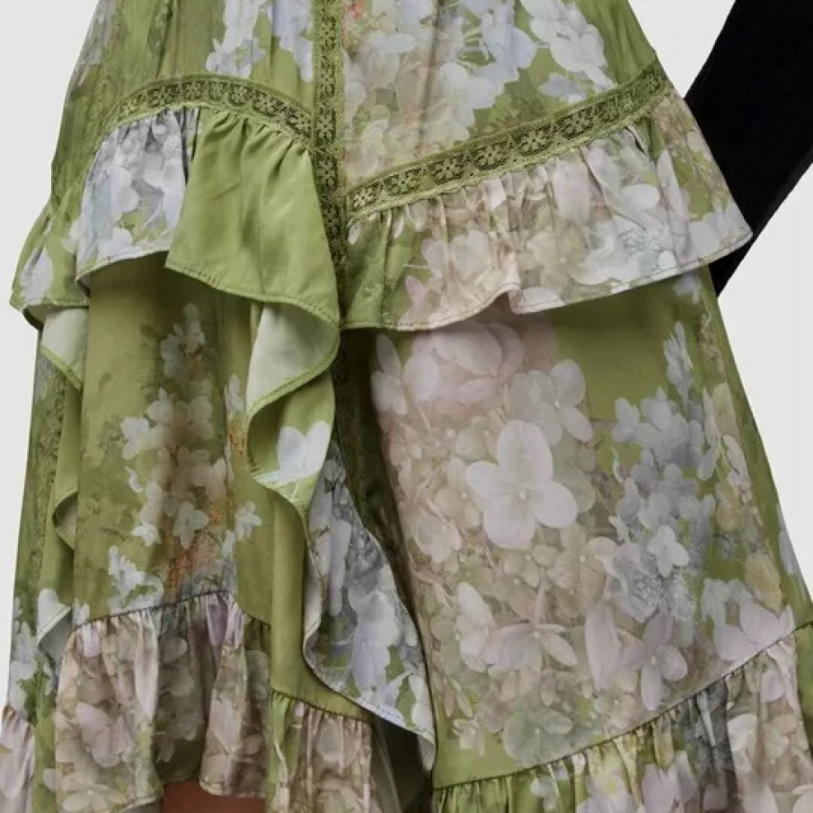 Fustă verde mini AllSaints, cu imprimeu floral light și volane delicate, decorative