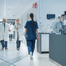 Rezidențiat pe împrumut de la stat: ideea ministrului Educației pentru medicii formați cu taxă