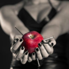 Despre relatii abuzive. Despre dreptul de a fi TU!