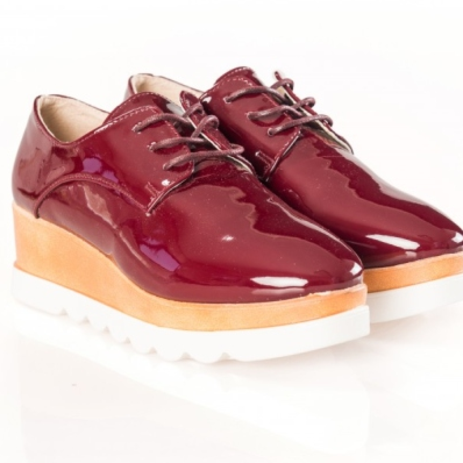 Pantofi tineresti, cu platforma 