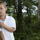 Am un copil timid. Ce fac?