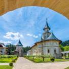 Mănăstirea Putna - Lăcașul de cult construit de Ștefan cel Mare în inima Sucevei