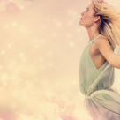 De ce sa nu fiu geniala, fermecatoare, talentata, fabuloasa? Menirea noastra este sa stralucim!