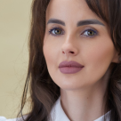 Sigrid Ștefan povestește despre Cremooza, un magazin online ce oferă o experiență inedită iubitoarelor de skincare și make-up