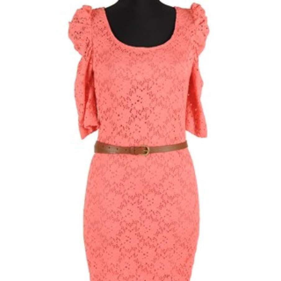 Rochie din dantela La Femme