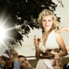 Un machiaj stralucitor pentru noaptea dintre ani!     