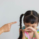 3 expresii care îi fac rău copilului tău!