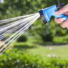 Ghid practic pentru udatul florilor și al gazonului vara