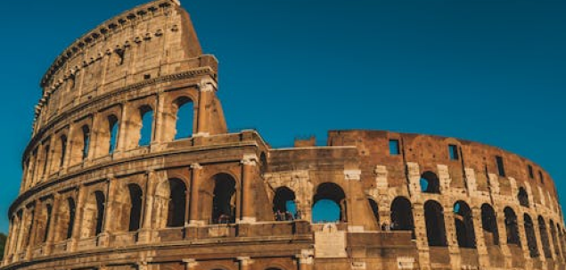 Care dintre aceste civilizații a construit Colosseumul?