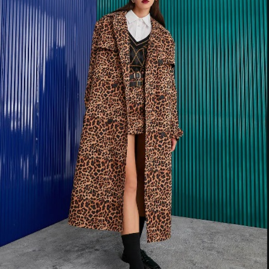 Trenci cu animal prinț tip leopard, maro și negru, de la KOTON 