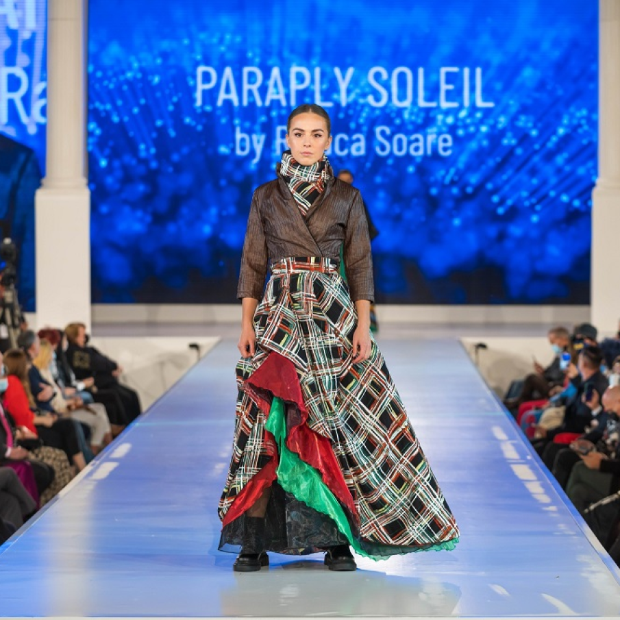 Colecția ”Smokes & Velvet. Get your Punk mood on!” 