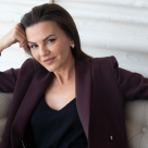 Tiana Momirov: Frumusețea reală vine din îngrijire conștientă, ritualuri personale și încrederea în tine pe care o construiești