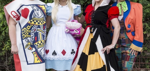 Cine a scris Alice in Tara Minunilor?