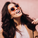 Ochelarii de soare cu lentile tip oglindă se poartă acum!