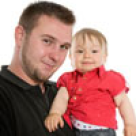 Barbatii care nu sunt atrasi de femeile voluptoase au copii cu autism