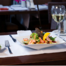 3 salate savuroase, pentru un pranz glam