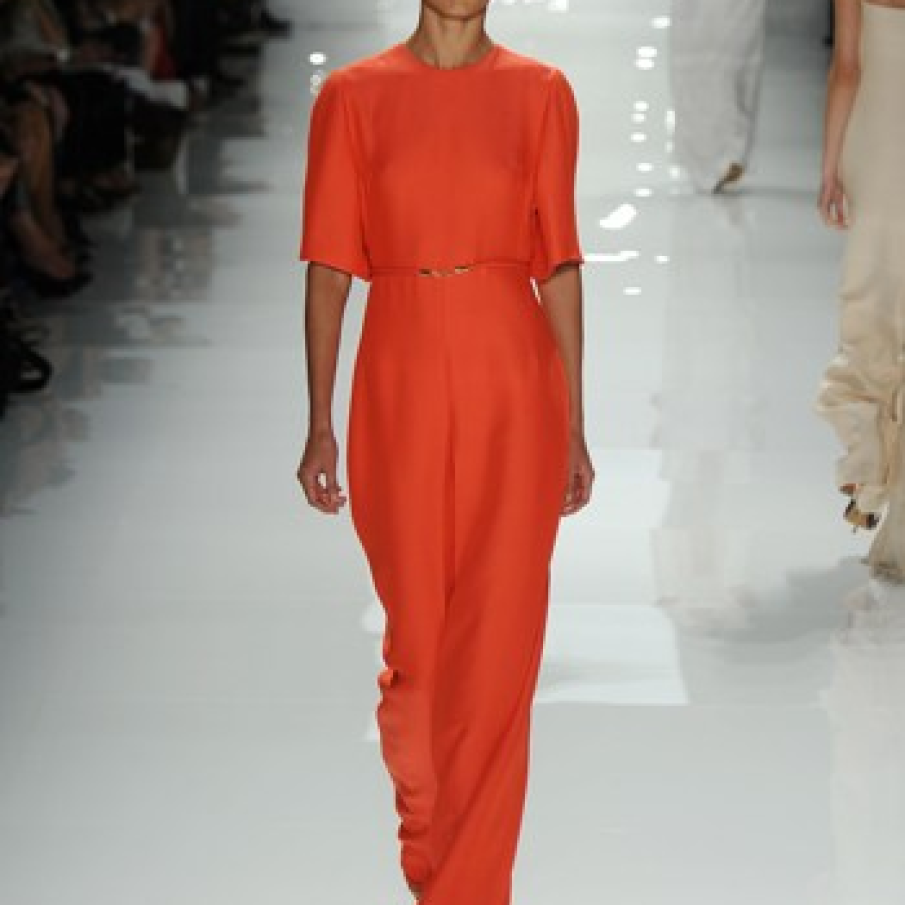 Tangerine tango pe podiumul de moda