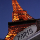 Aprilie in Paris, povestea de iubire a barbatilor care nu plang niciodata