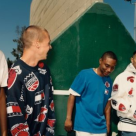 TOMMY JEANS ȘI NBA LANSEAZĂ O NOUĂ COLECȚIE ÎMPREUNĂ