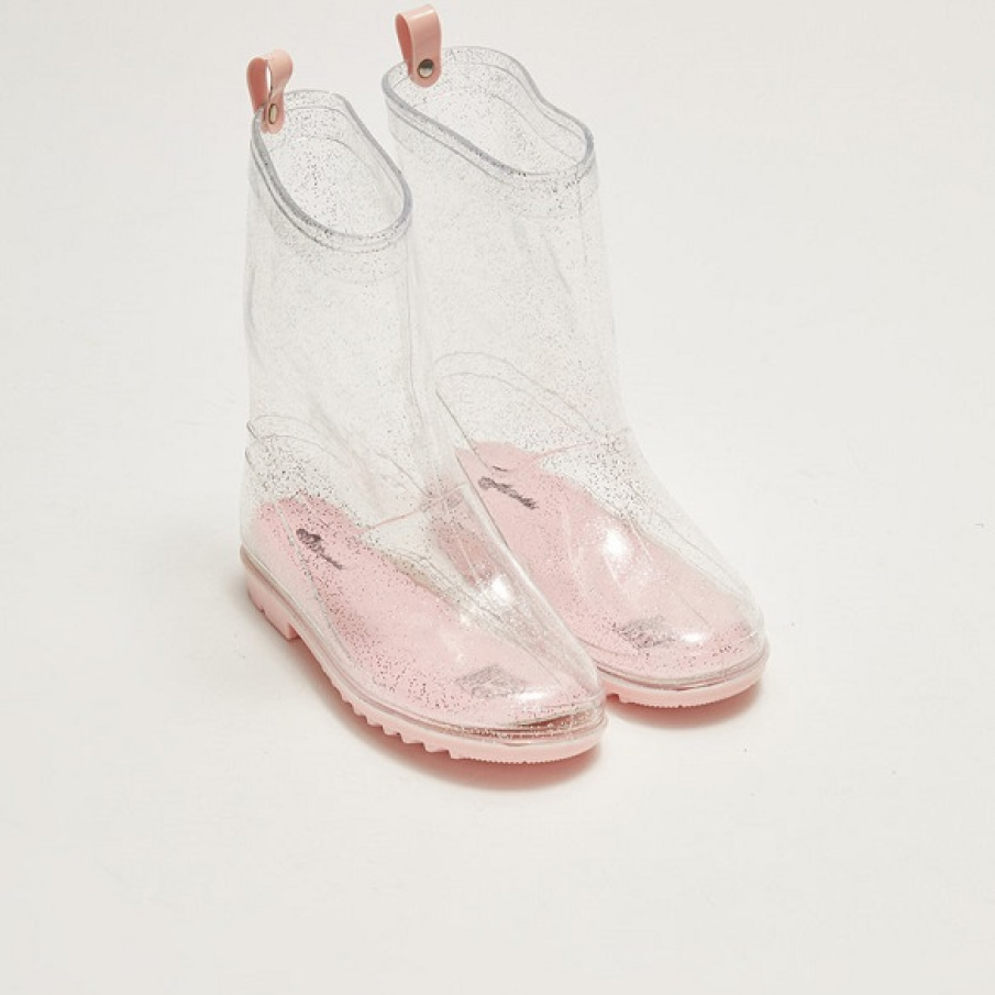 Cizme mid-calf de ploaie, transparente și cu accente delicate de sclipire 