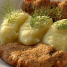 Ficat de gaina pane cu pireu de cartofi