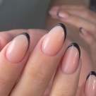 Black french: manichiura care redefinește eleganța. Idei pentru unghii scurte, migdalate sau stil balerină