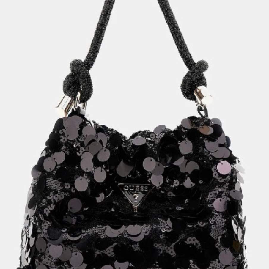 Paietele devin norma în ținutele de zi ale verii 2025: 10 piese vestimentare cu paiete 