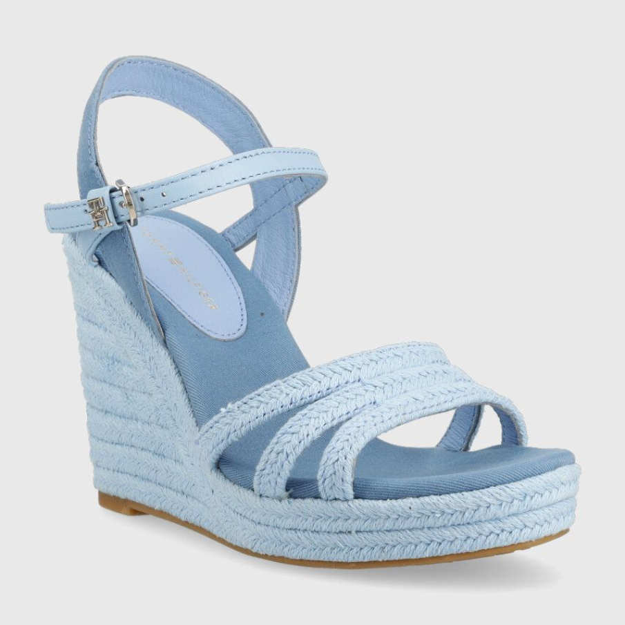 Sandale Tommy Hilfiger în stil wedge, cu toc pană, în nuanță de bleu, confecționati din combinația materialului textil cu pielea naturală
