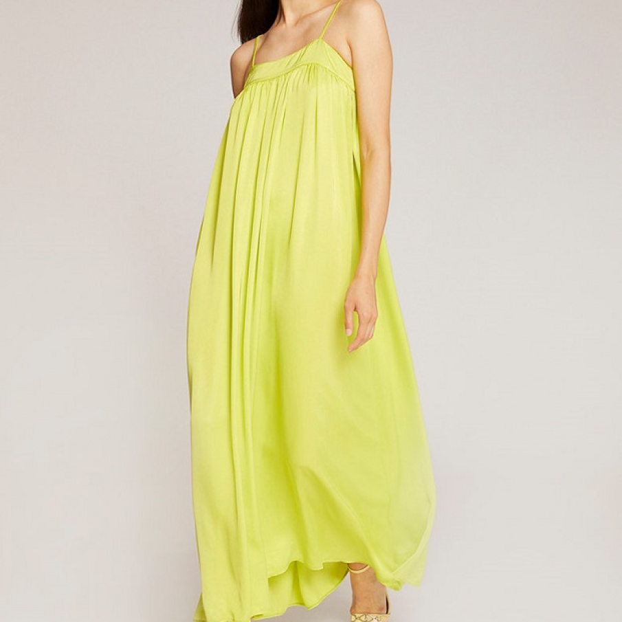 Rochie maxi Motivi din satin și vascoză, lejeră și confortabilă, într-o superbă nuanță de galben pai, perfectă pentru vară