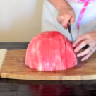 Cum sa tai un pepene in mai putin de 2 minute