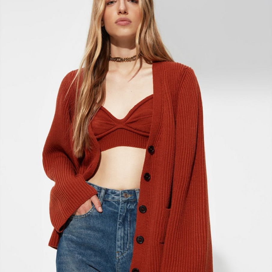 Set roșu cărămiziu format din cardigan și top crop cu striații 