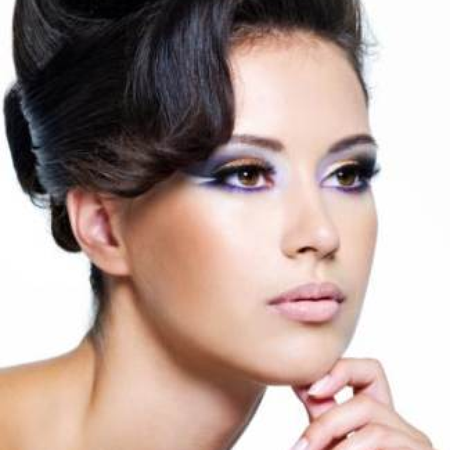 Buze nude si armonie de culori