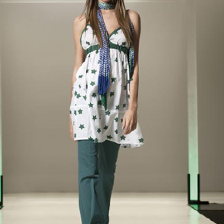 Look feminin -copilaresc 