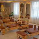Pilates Please lansează un nou tip de lux în București: „Postura este noul lux” — un studio care redefinește frumusețea