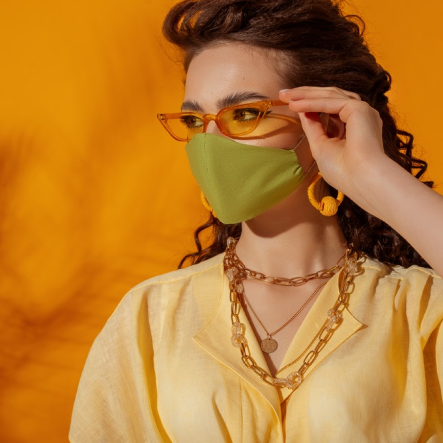 Zale de metal și zale transparente