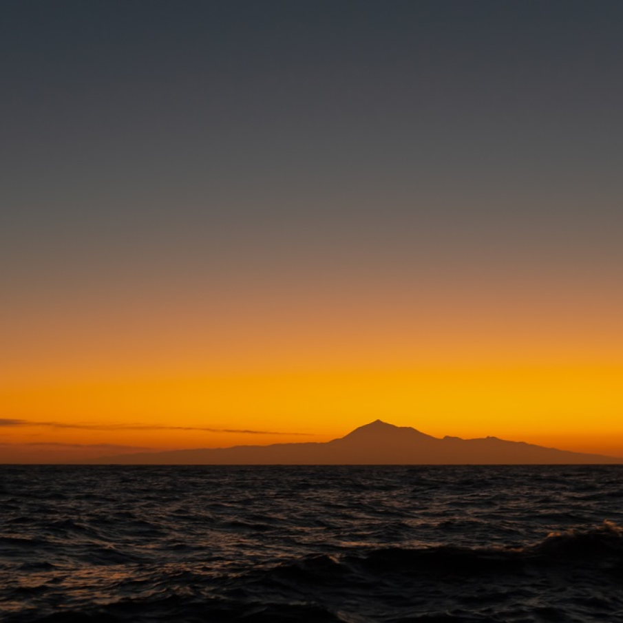 Maretia naturii... un rasarit de soare care iti taie respiratia, chiar deasupra oceanului Atlantic