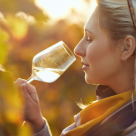 O terapie neasteptata. Un pahar de vin pe zi chiar poate sa tina departe afectiunile 