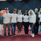 Spectacol de magie si daruri de la Moș Crăciun pentru copiii din 10 case de tip familial din Giurgiu