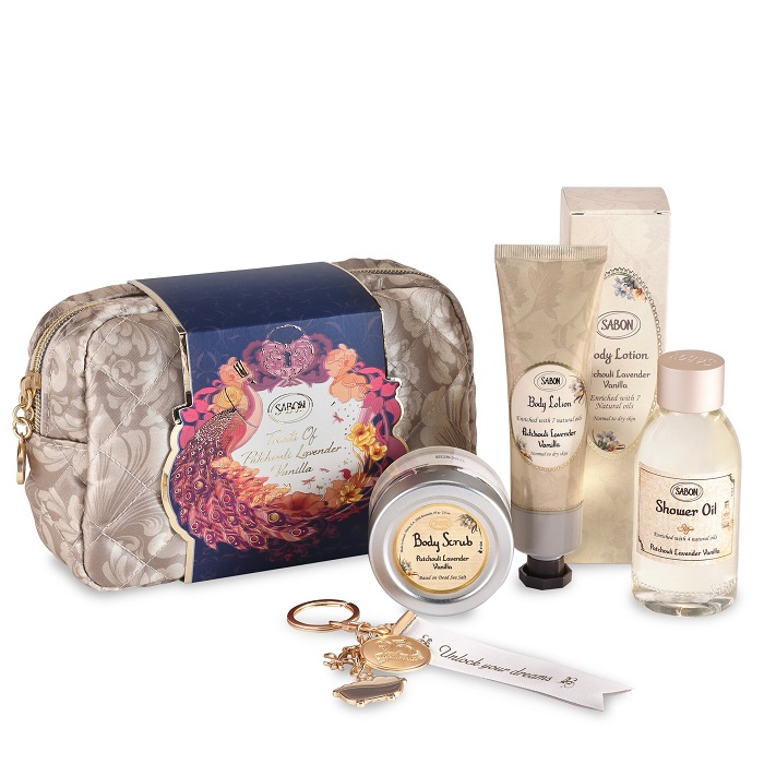 Set cadou Treats of Patchouli Lavender Vanill ce conține comori tandre cu aromă de paciuli, lavandă și vanilie 